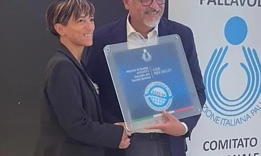 Week-end da orgoglio per la Pallavolo Bellaria: a Bologna consegnati i premi e marchi di qualità