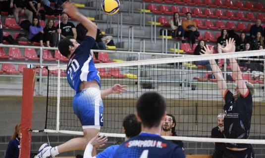 Con Bologna è dura, la RomagnaBanca esulta solo al Tie-Break: 3-2!