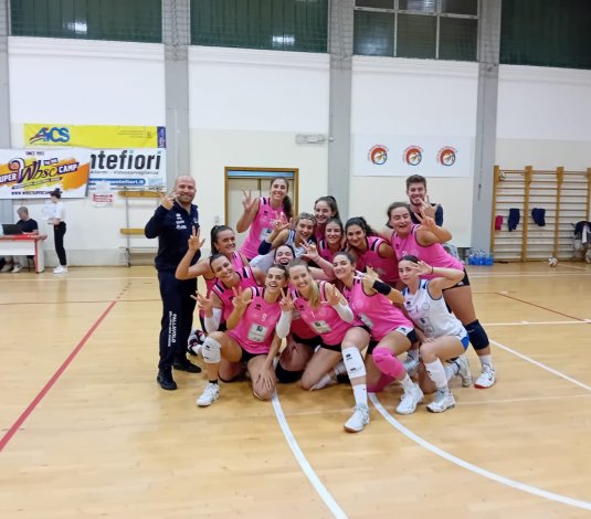 Serie D/f - Idea Volley Santarcangelo corsara a Forlì: 0-3 all'AICS