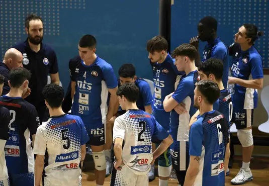 Dinamo dai due volti: passa Macerata 1-3