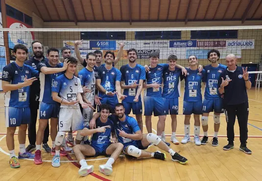 Cuore e sacrificio: la Dinamo resta in vetta!