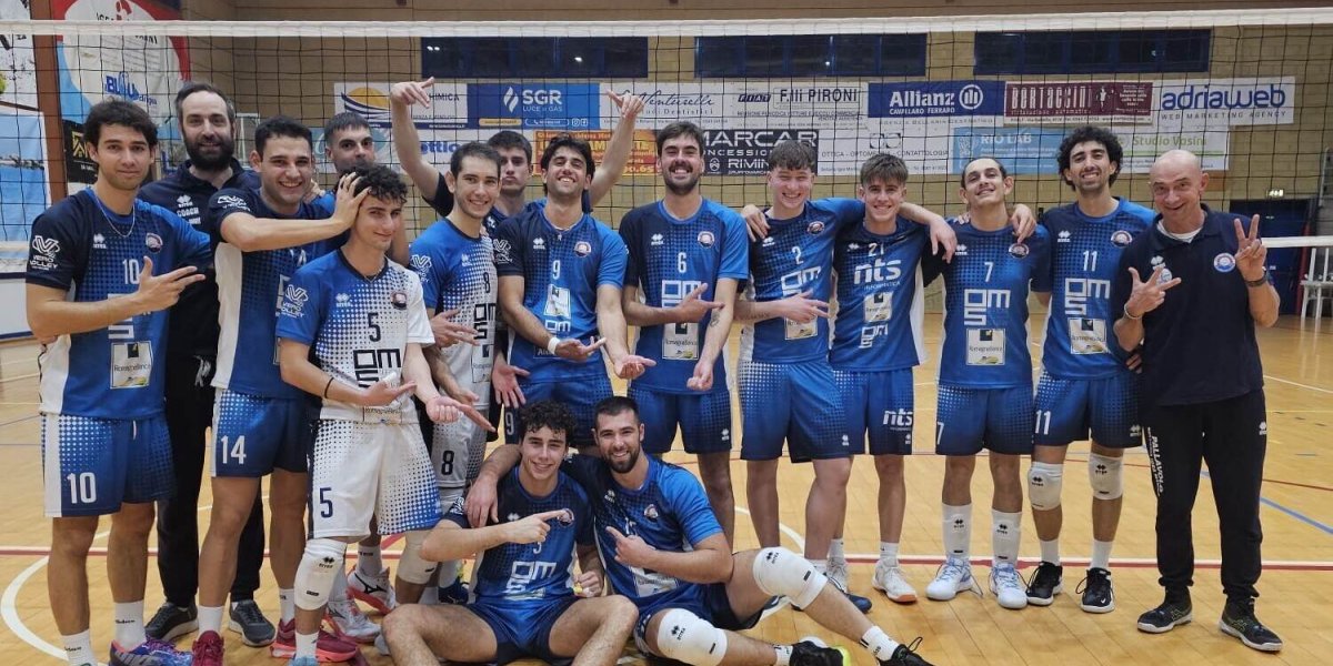 Cuore e sacrificio: la Dinamo resta in vetta! Cuore e sacrificio: la Dinamo resta in vetta!