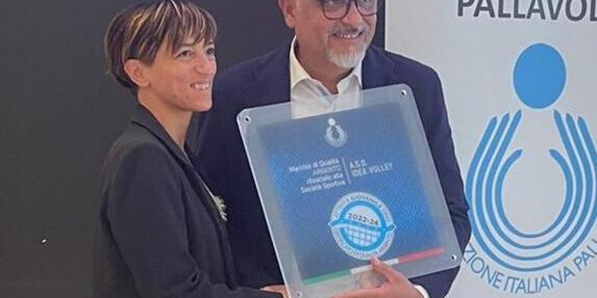 Week-end da orgoglio per la Pallavolo Bellaria: a Bologna consegnati i premi e marchi di qualità Week-end da orgoglio per la Pallavolo Bellaria: a Bologna consegnati i premi e marchi di qualità