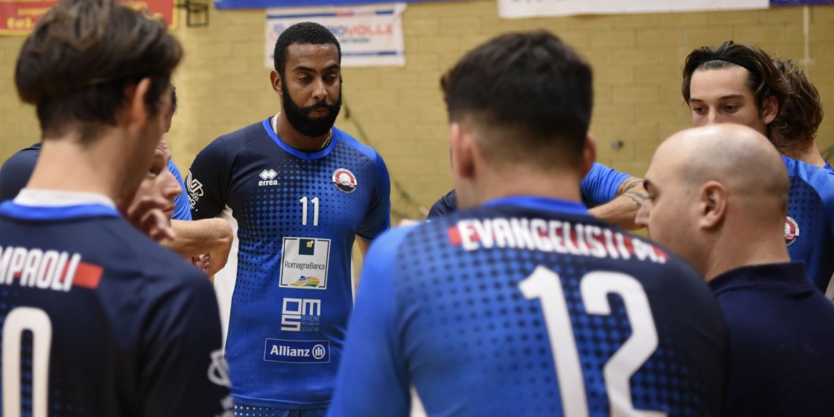 La OMS Dinamo suona la quarta e vince anche a Cesenatico. La OMS Dinamo suona la quarta e vince anche a Cesenatico.