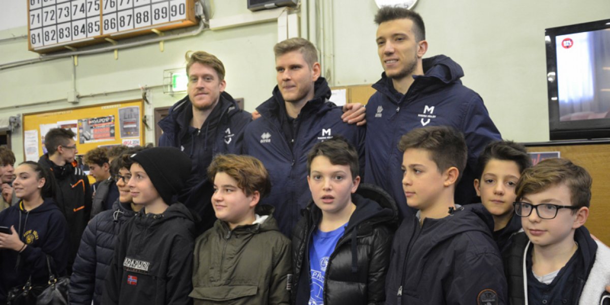 Pausa natalizia per i giovanissimi ragazzi della Dinamo!!! Pausa natalizia per i giovanissimi ragazzi della Dinamo!!!