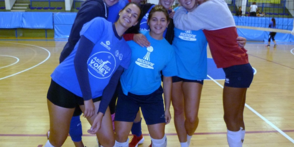 Per la Gut Chemical amichevole con il Riccione Volley! Per la Gut Chemical amichevole con il Riccione Volley!