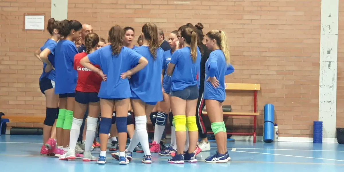 Prima uscita per le ragazze della 2 divisione di Bellaria.