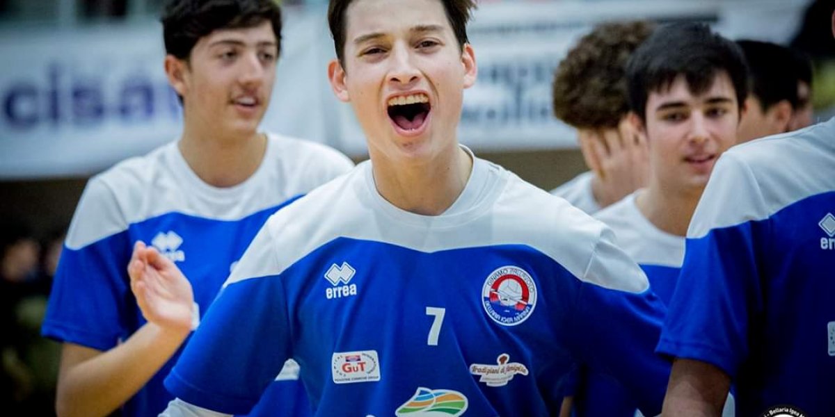 Ancora un esordio in Dinamo, questa volta è Gianmarco Crociati. Ancora un esordio in Dinamo, questa volta è Gianmarco Crociati.