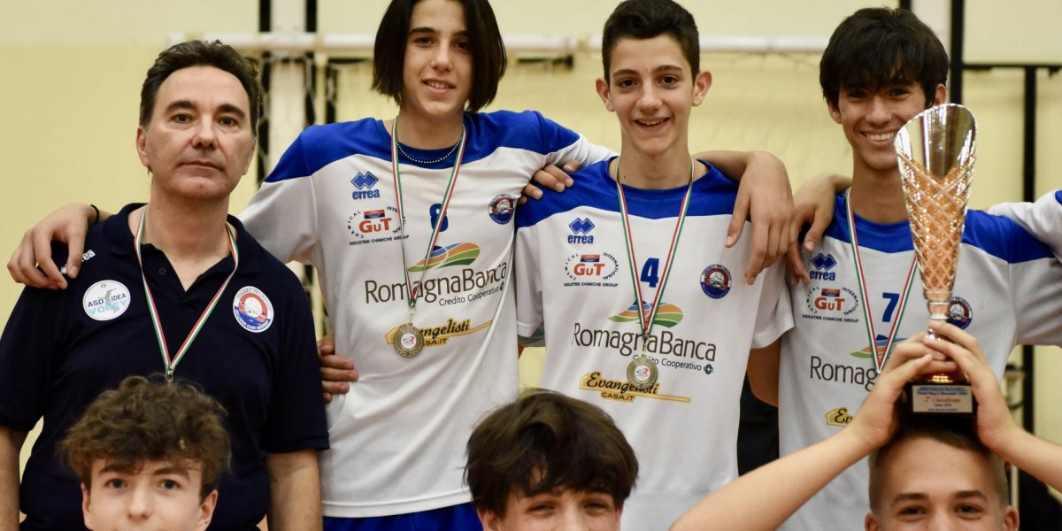 Dinamo Pallavolo Bellaria, storico risultato per l’Under 15 maschile che diventa vicecampione dell’Emilia Romagna. Dinamo Pallavolo Bellaria, storico risultato per l’Under 15 maschile che diventa vicecampione dell’Emilia Romagna.