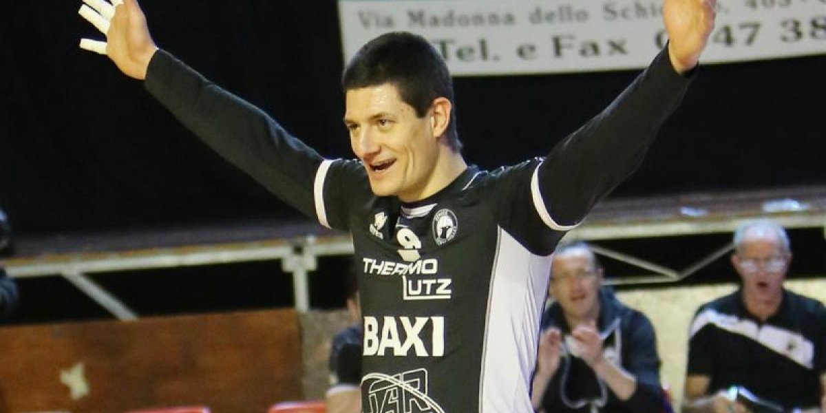 Si alza il sipario sulla prima squadra dell´Elettrocentro2 Bellaria! Si alza il sipario sulla prima squadra dell´Elettrocentro2 Bellaria!
